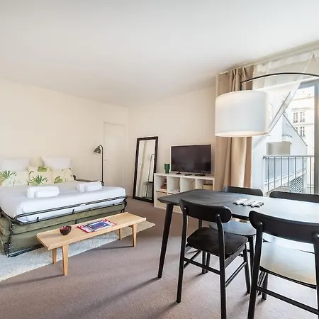 Comfort Fully Equipped - 10 Mins From Paris * ヌイイ＝シュル＝セーヌ